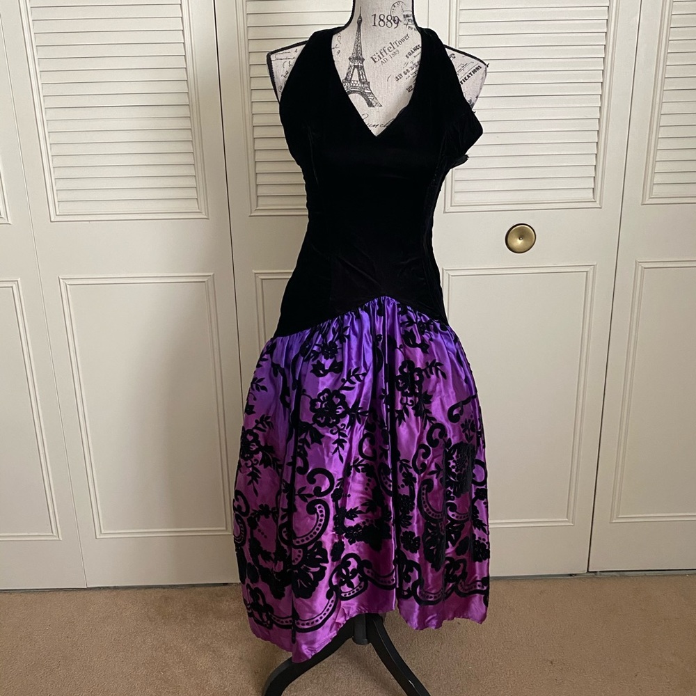 Gunne Sax Jessica McClintock Velvet and flock Iridescent black purple long dress